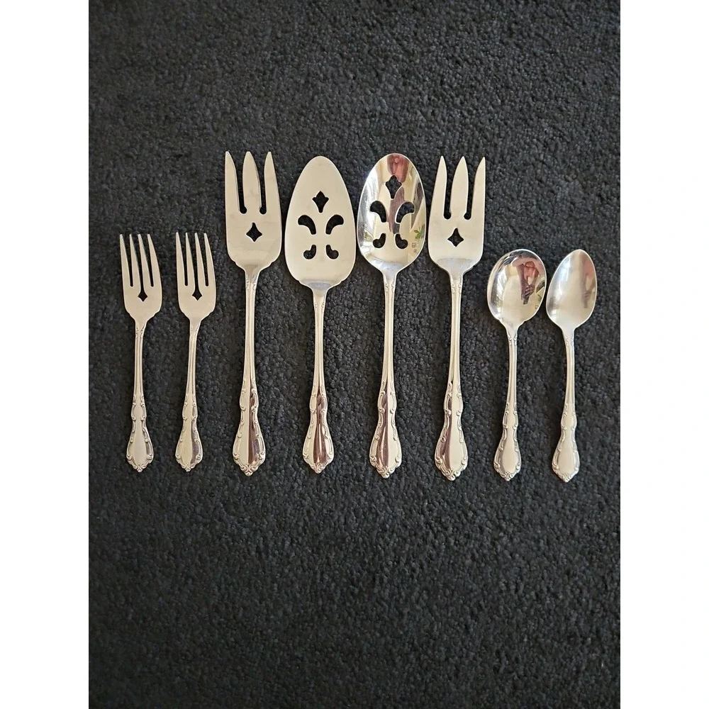 Oneida Whittier 18/8 Stainless Flatware Lot 8pc Serving Pieces Forks Spoon